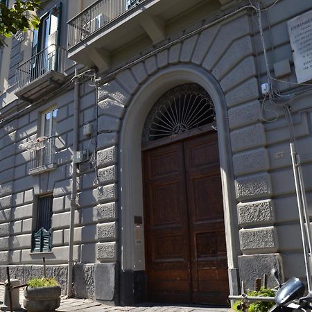 Bed and Breakfast Residenza Suor Orsola Nápoles Exterior foto